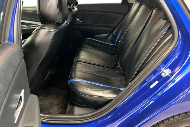 Used 2023 Hyundai Elantra SEL image 21