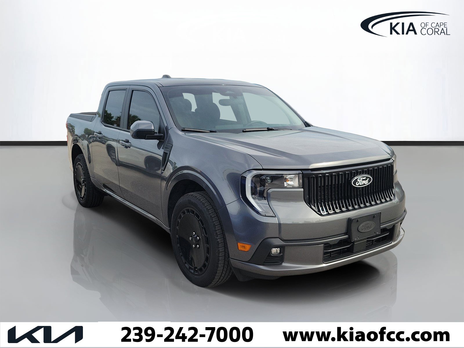 Used 2025 Ford Maverick Lobo AWD/4WD image 1