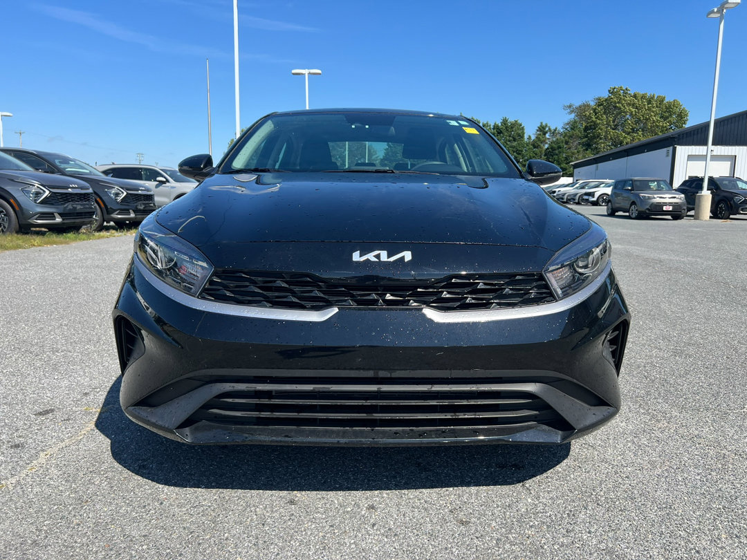 Used 2023 Kia Forte LXS w/ LXS Technology Package image 9