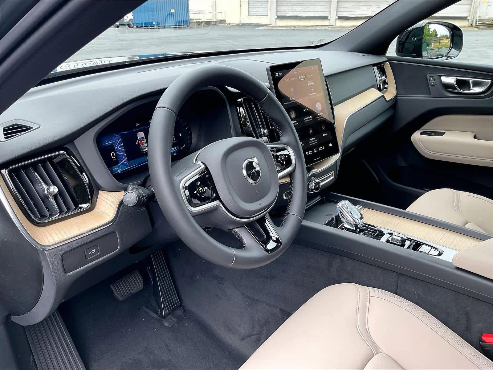 New 2026 Volvo XC60 B5 Plus w/ Climate Package AWD/4WD image 8