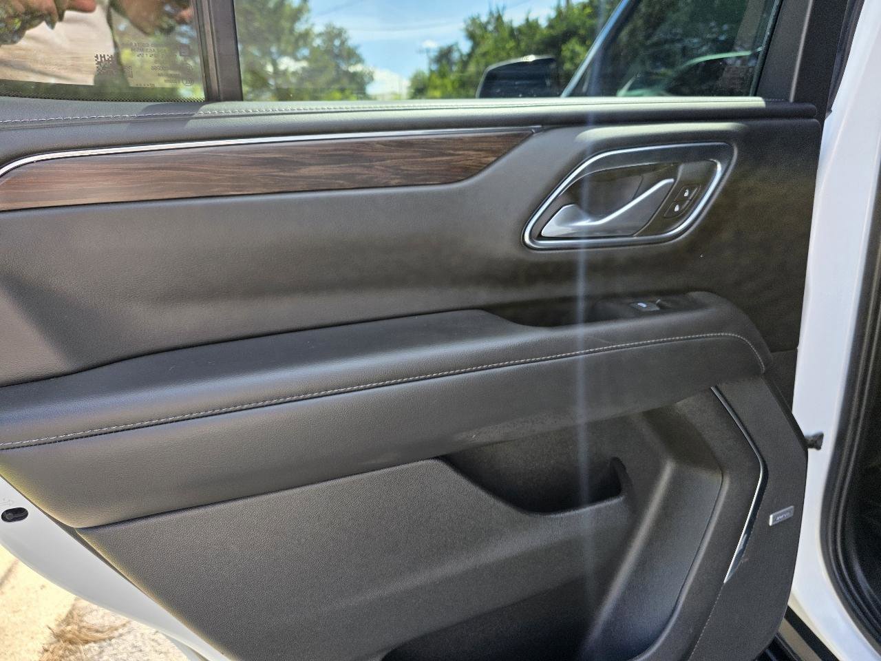 Used 2023 Chevrolet Tahoe LT w/ Luxury Package image 17