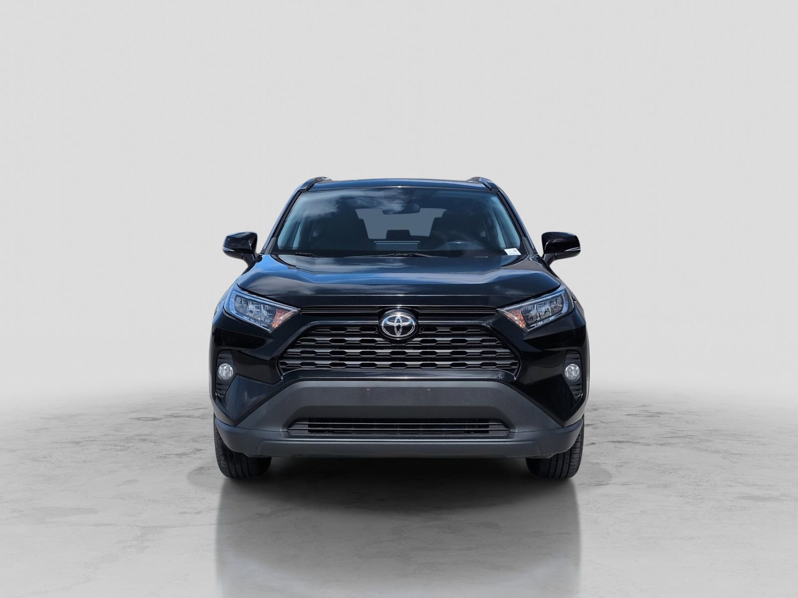 Used 2019 Toyota RAV4 XLE image 11