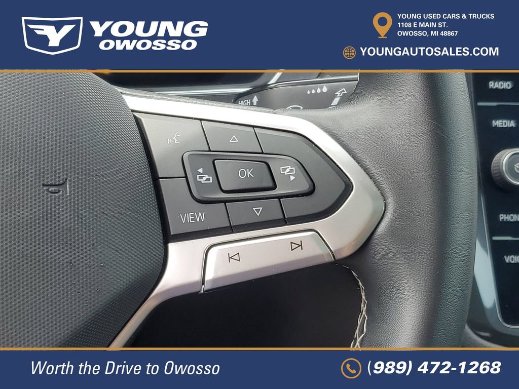 Used 2022 Volkswagen Tiguan SE w/ Panoramic Sunroof Package AWD/4WD image 14