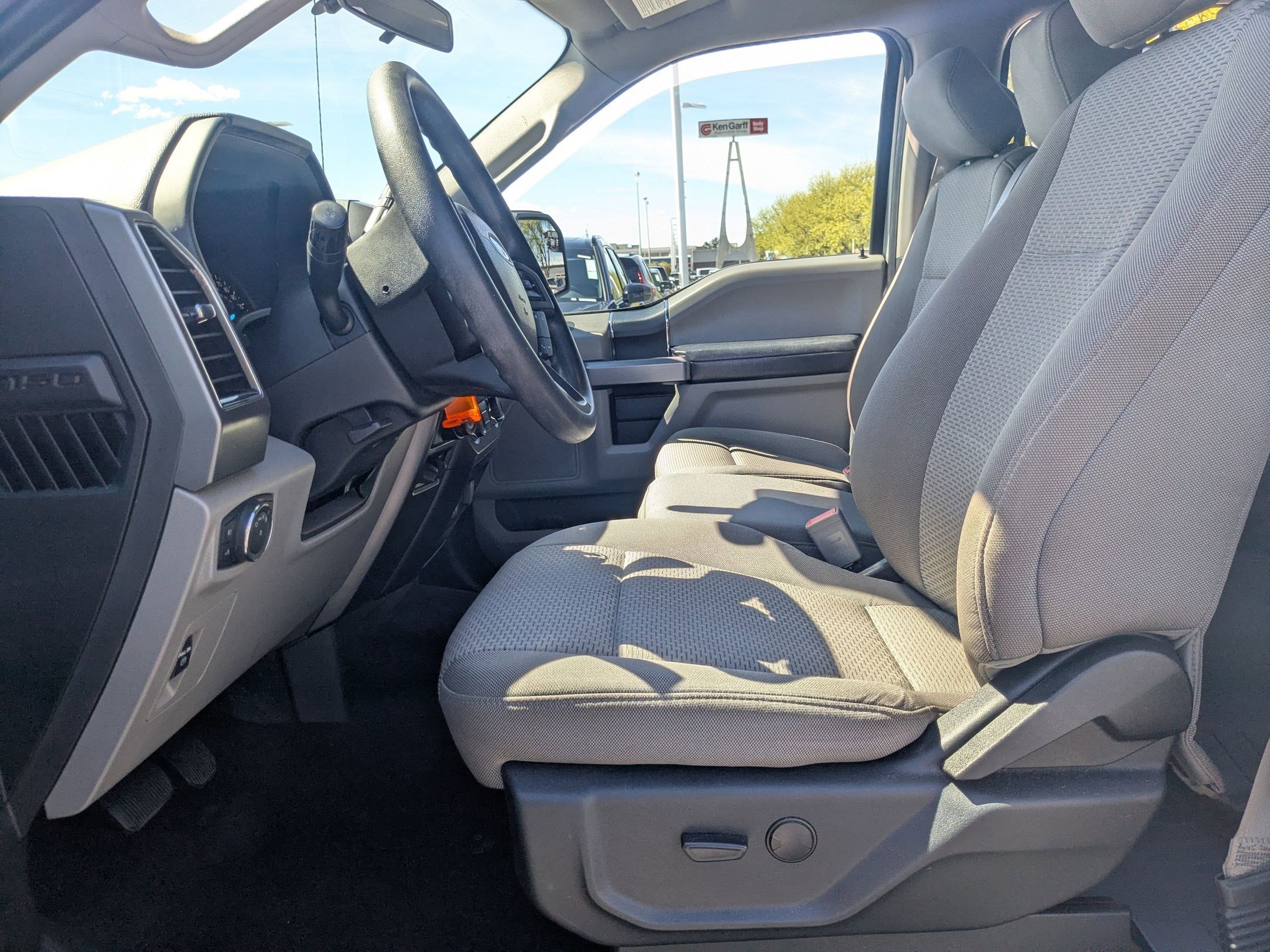 Used 2019 Ford F150 XLT w/ Trailer Tow Package image 17