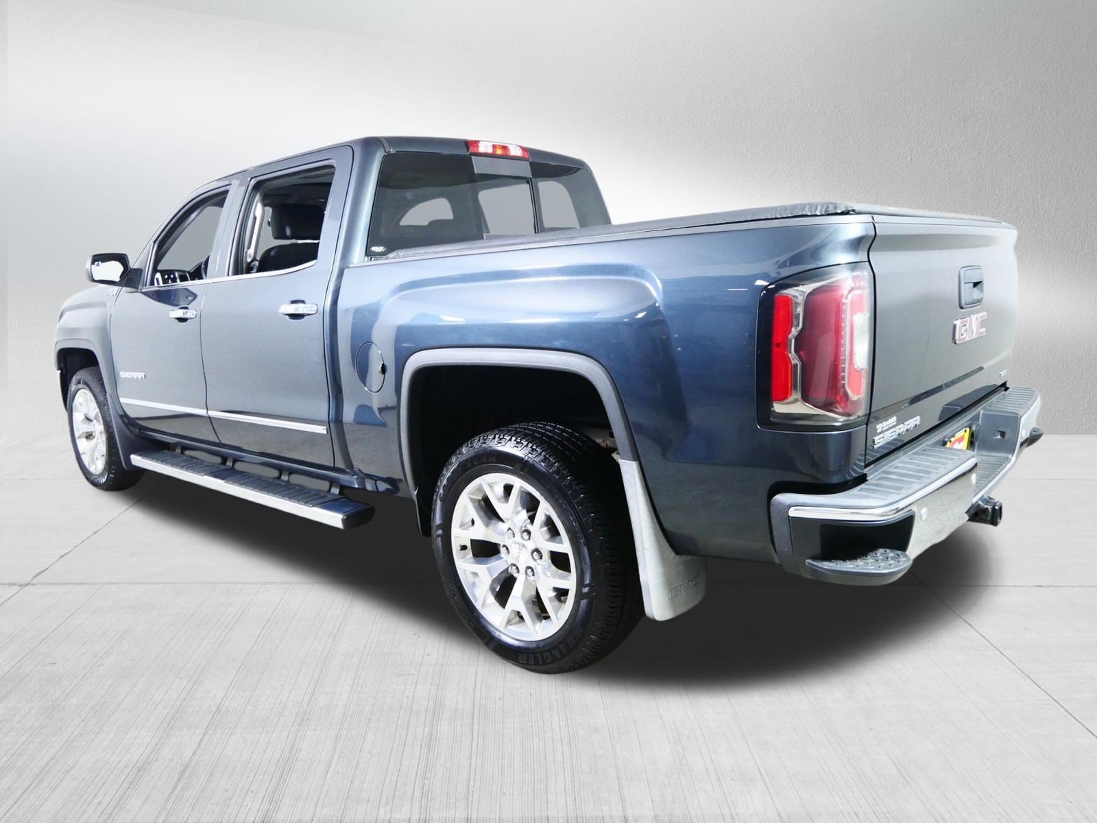 Certified 2017 GMC Sierra 1500 SLT w/ SLT Premium Package AWD/4WD image 5