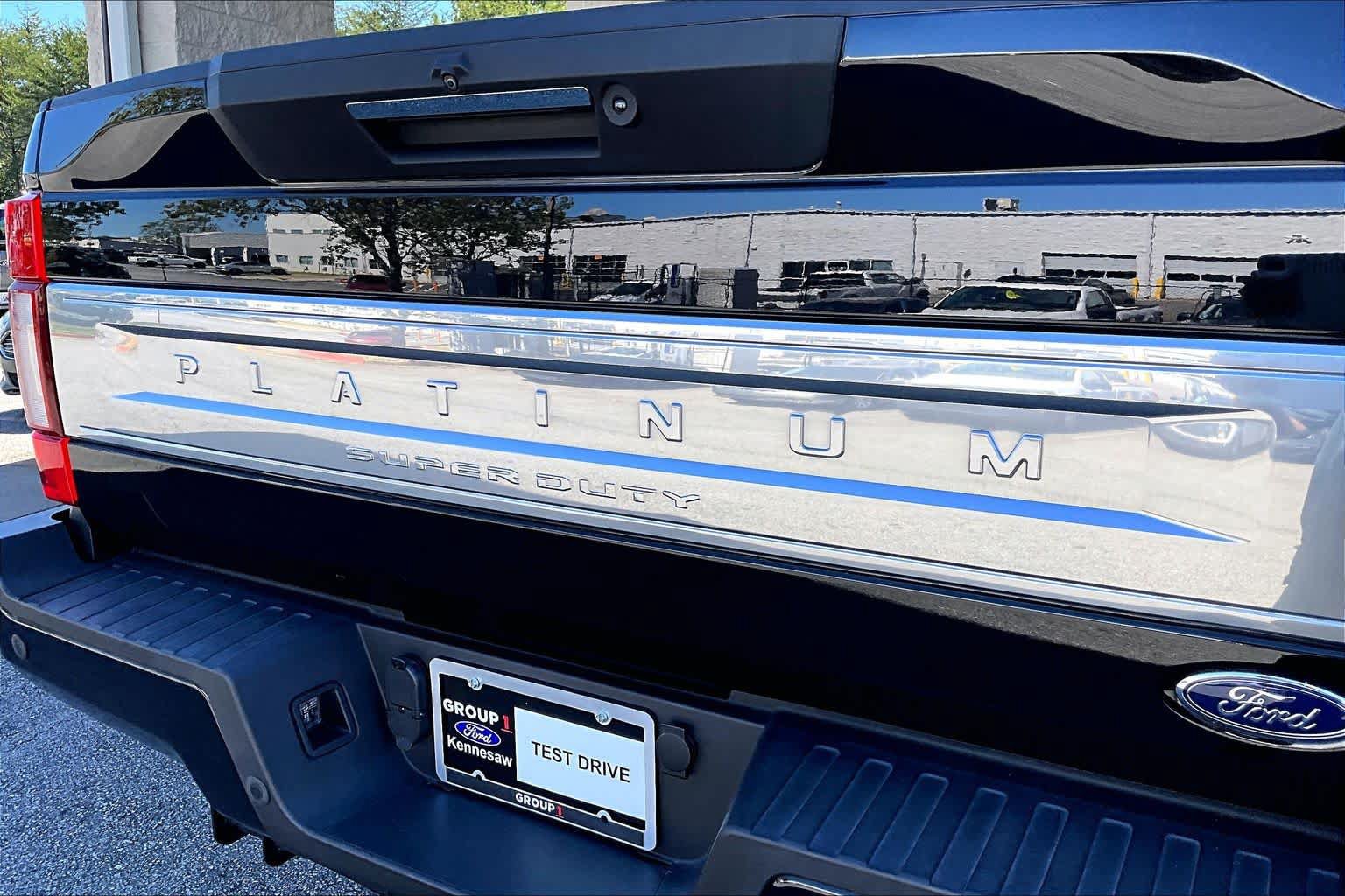 Used 2022 Ford F350 Platinum AWD/4WD image 10
