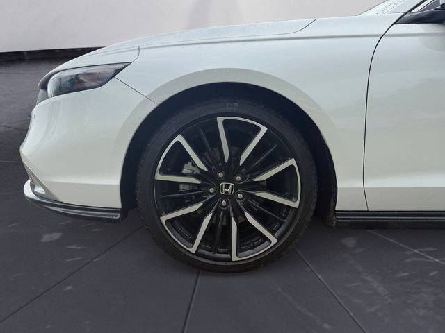 Used 2025 Honda Accord Touring image 14