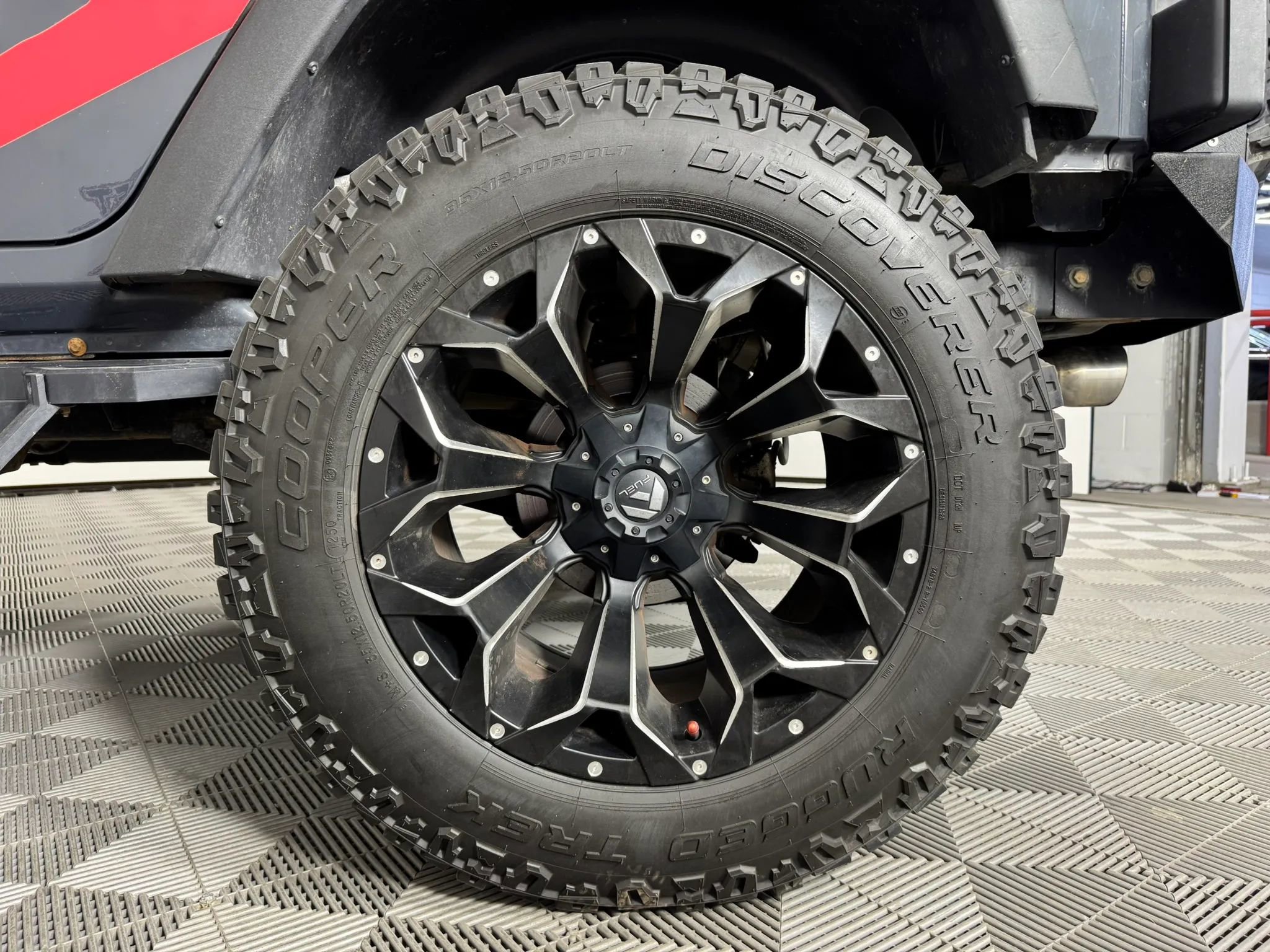 Used 2016 Jeep Wrangler Unlimited Rubicon AWD/4WD image 38