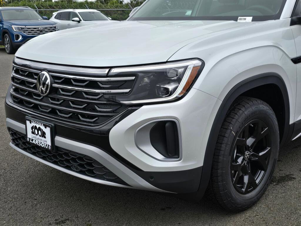 New 2026 Volkswagen Atlas Peak Edition AWD/4WD image 10