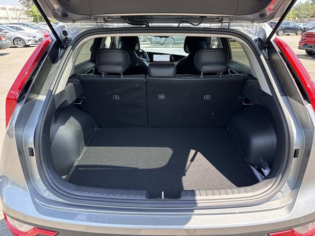 Used 2023 Kia Niro EX FWD image 12