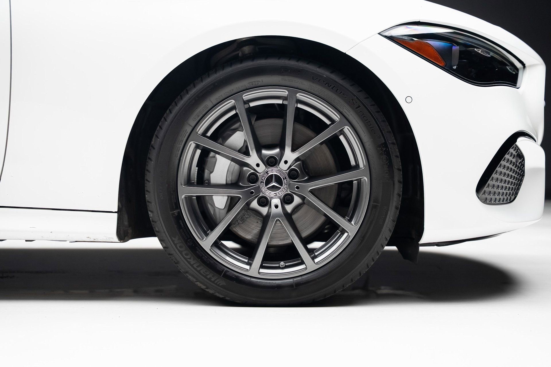 Used 2024 Mercedes-Benz CLE 300 4MATIC Coupe image 39