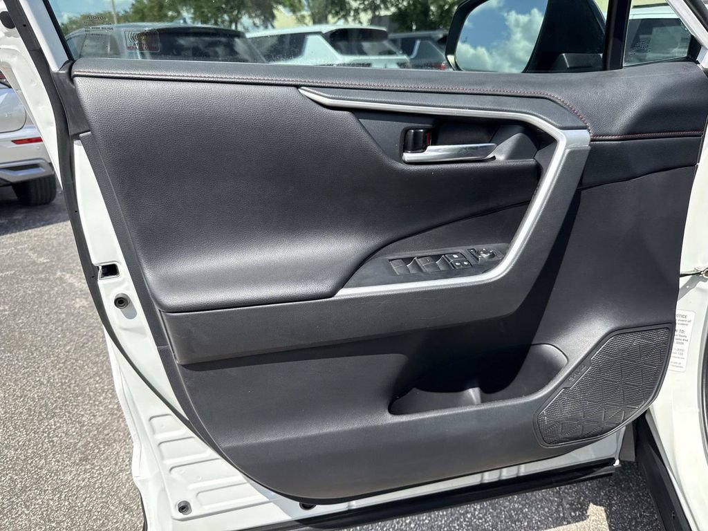Used 2020 Toyota RAV4 TRD Off-Road AWD/4WD image 21