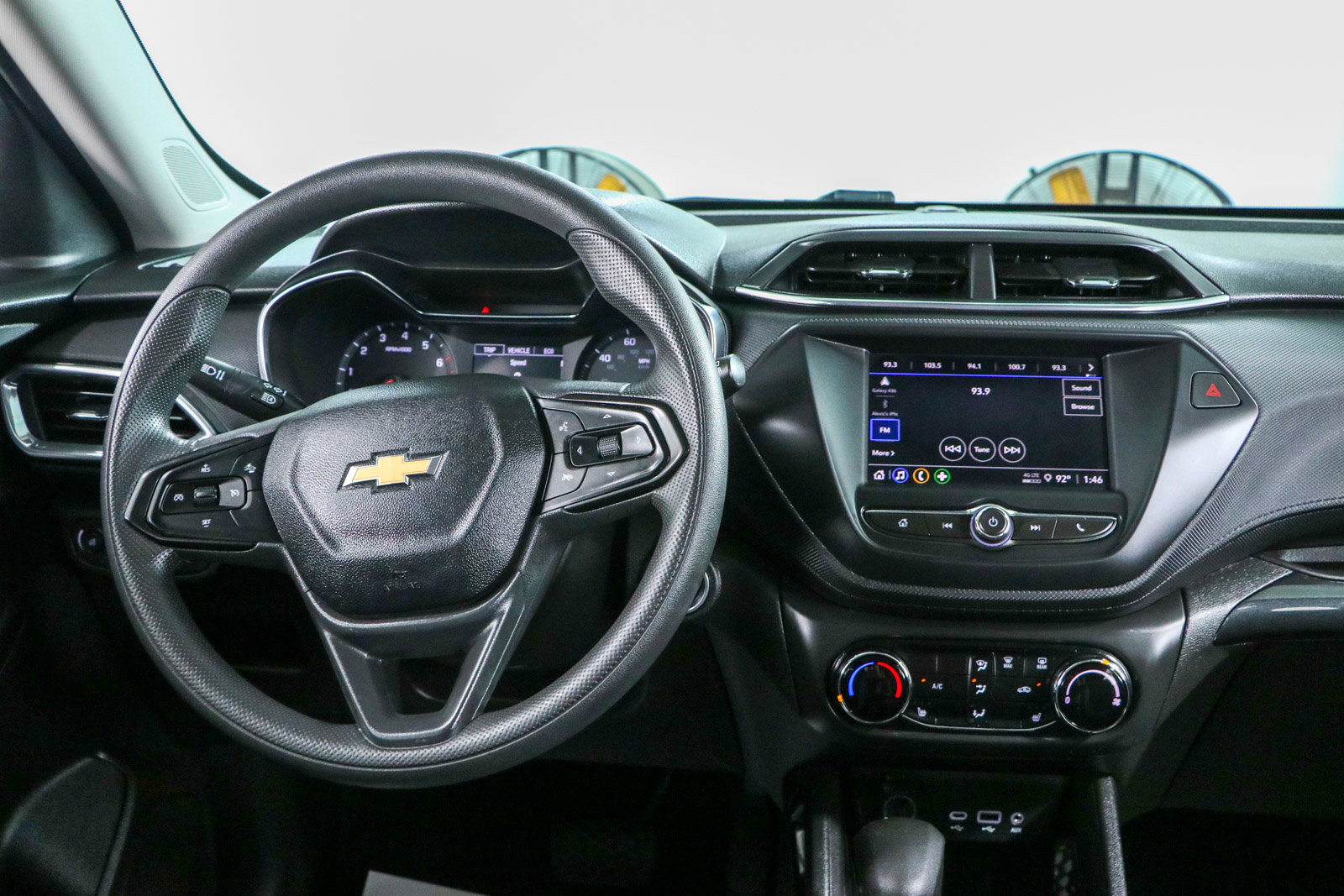 Used 2023 Chevrolet TrailBlazer LT FWD image 17