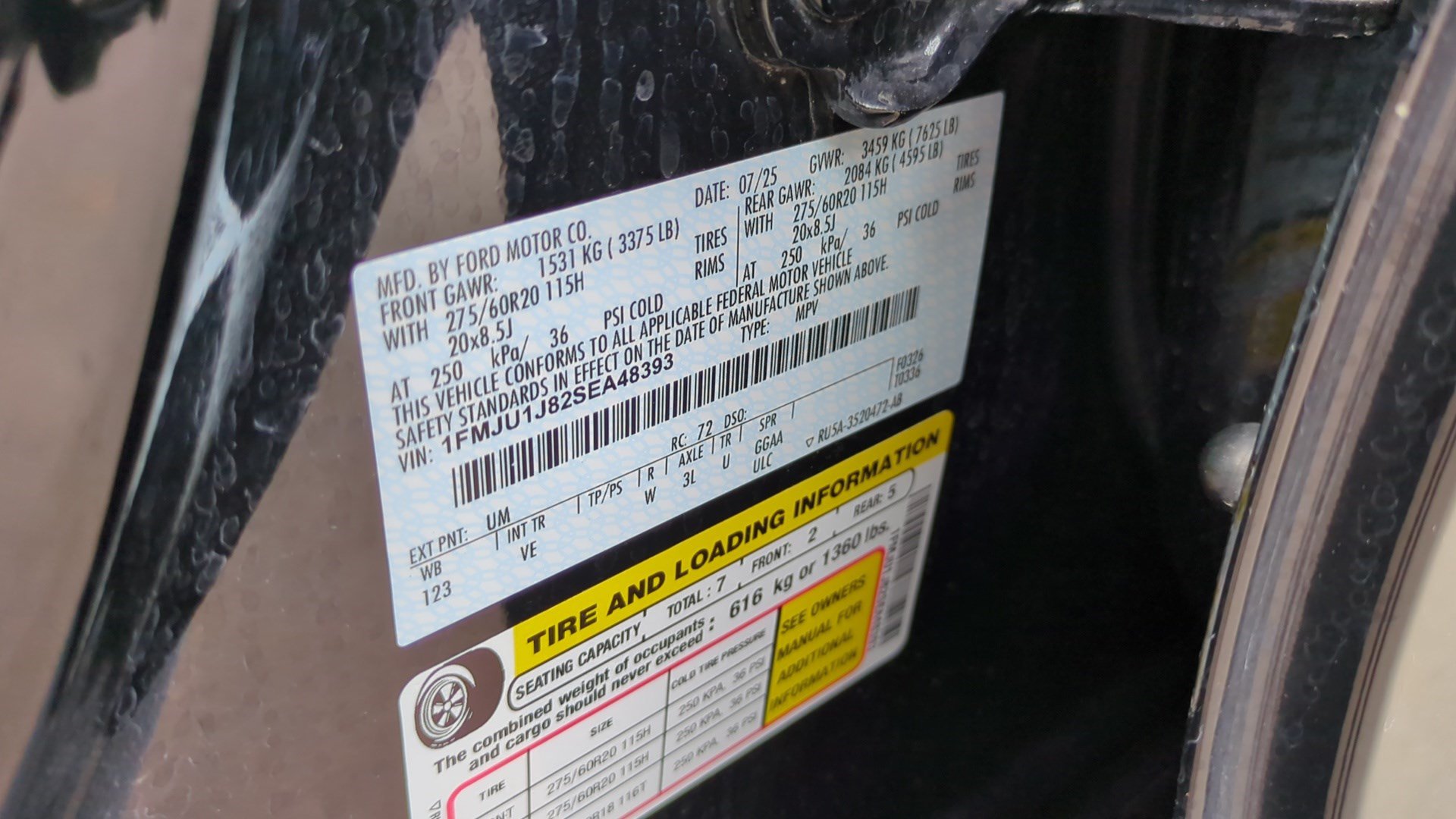 Used 2025 Ford Expedition Active AWD/4WD image 32