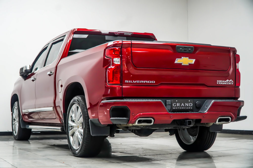 Used 2023 Chevrolet Silverado 1500 High Country w/ Technology Package AWD/4WD image 14