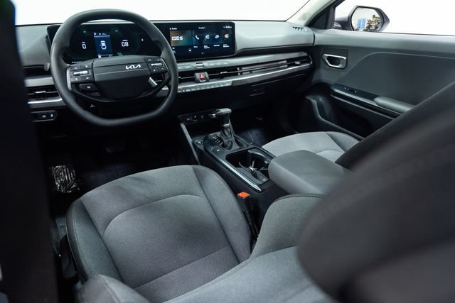 Used 2025 Kia K4 FWD image 20