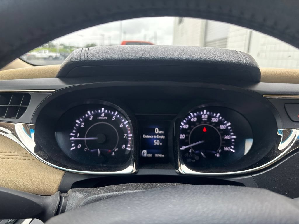 Used 2014 Toyota Avalon XLE Premium FWD image 23