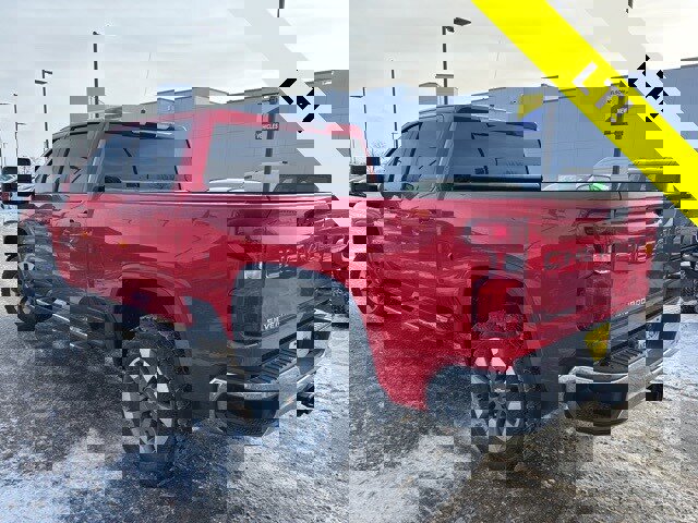 Used 2022 Chevrolet Silverado 2500 LT w/ Convenience Package image 4