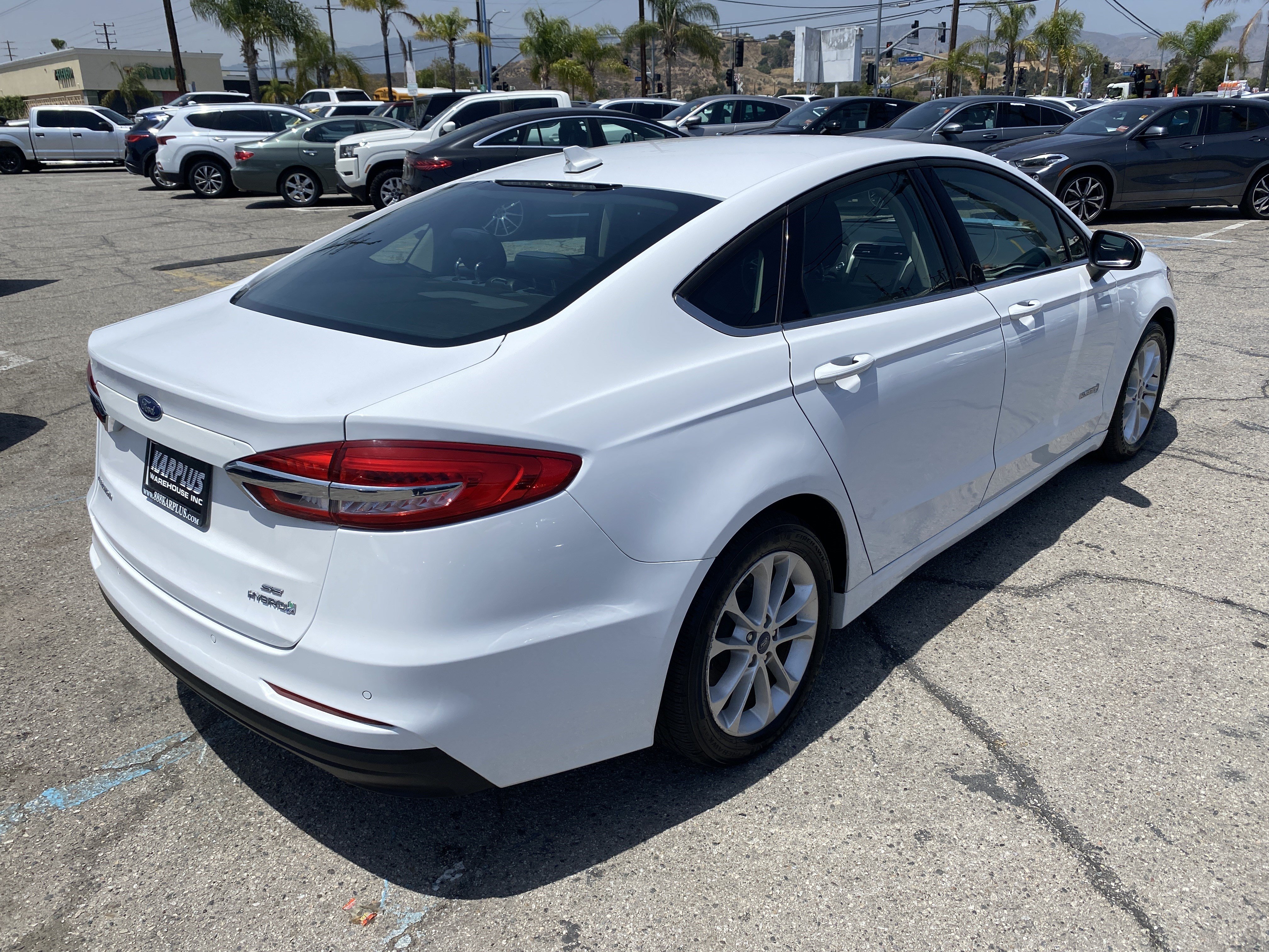 Used 2019 Ford Fusion SE FWD image 9