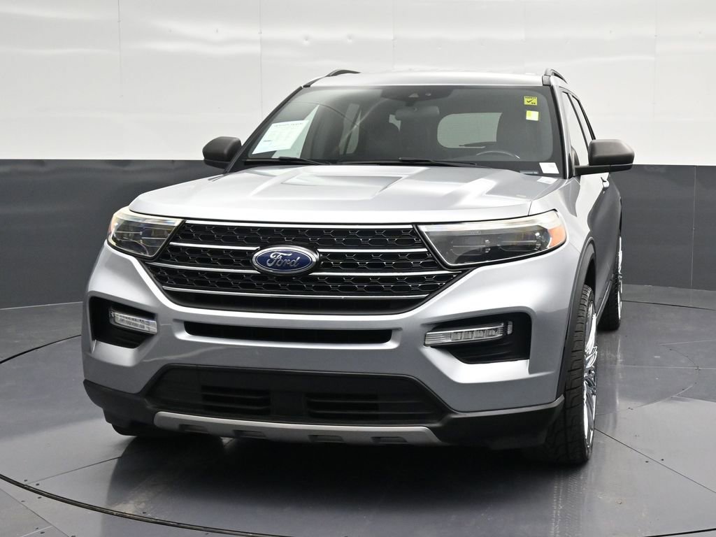 Used 2020 Ford Explorer XLT w/ Equipment Group 202A RWD image 6