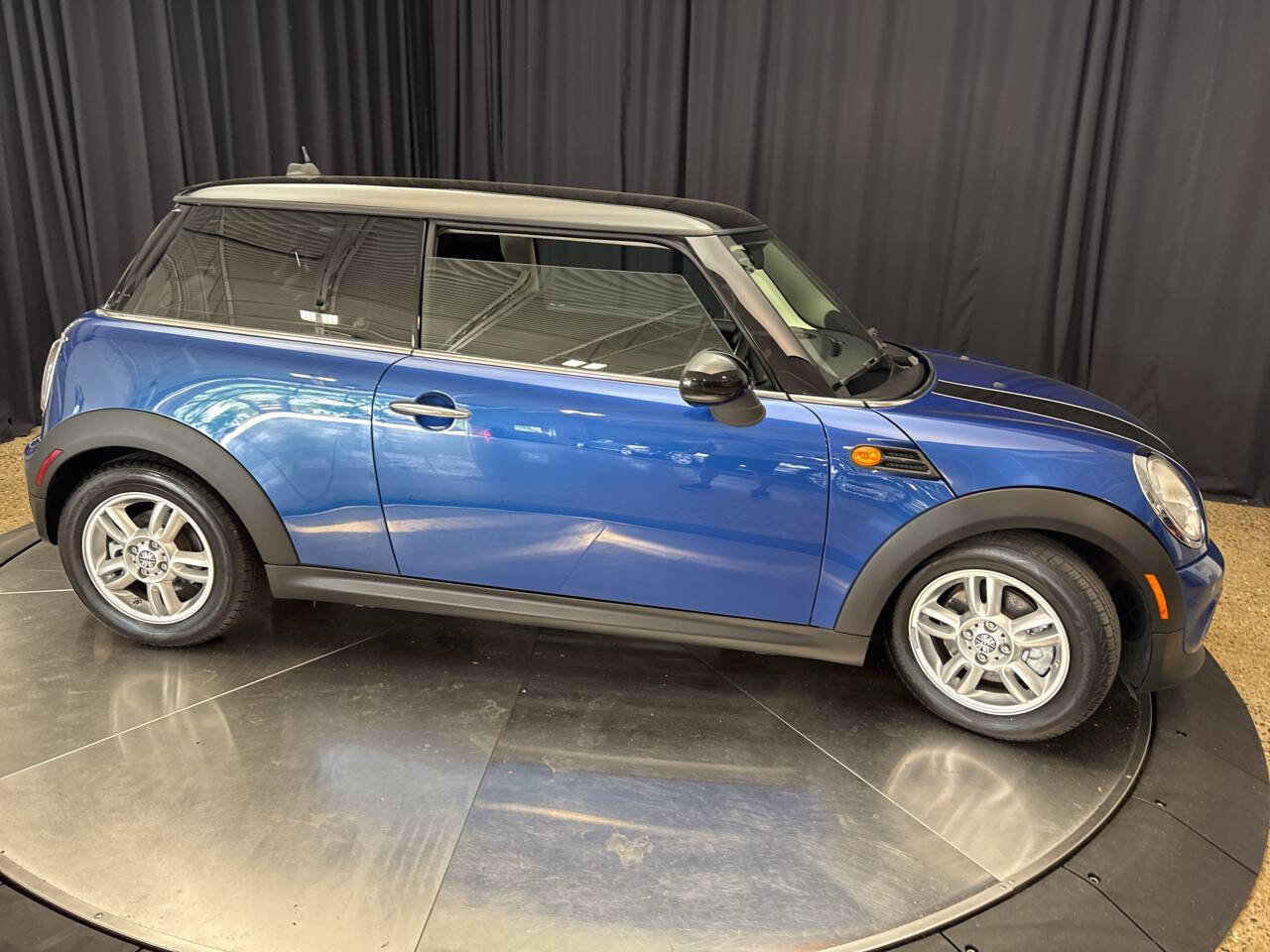 Used 2012 MINI Cooper Hardtop image 11