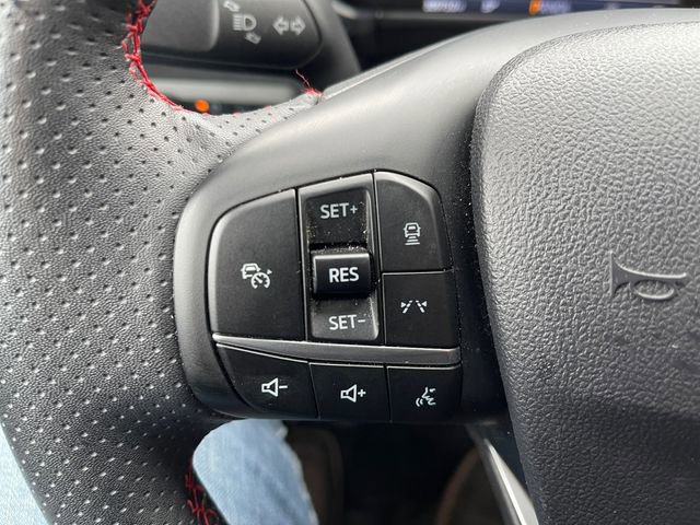 Used 2024 Ford Escape ST-Line w/ Tech Pack #1 image 31