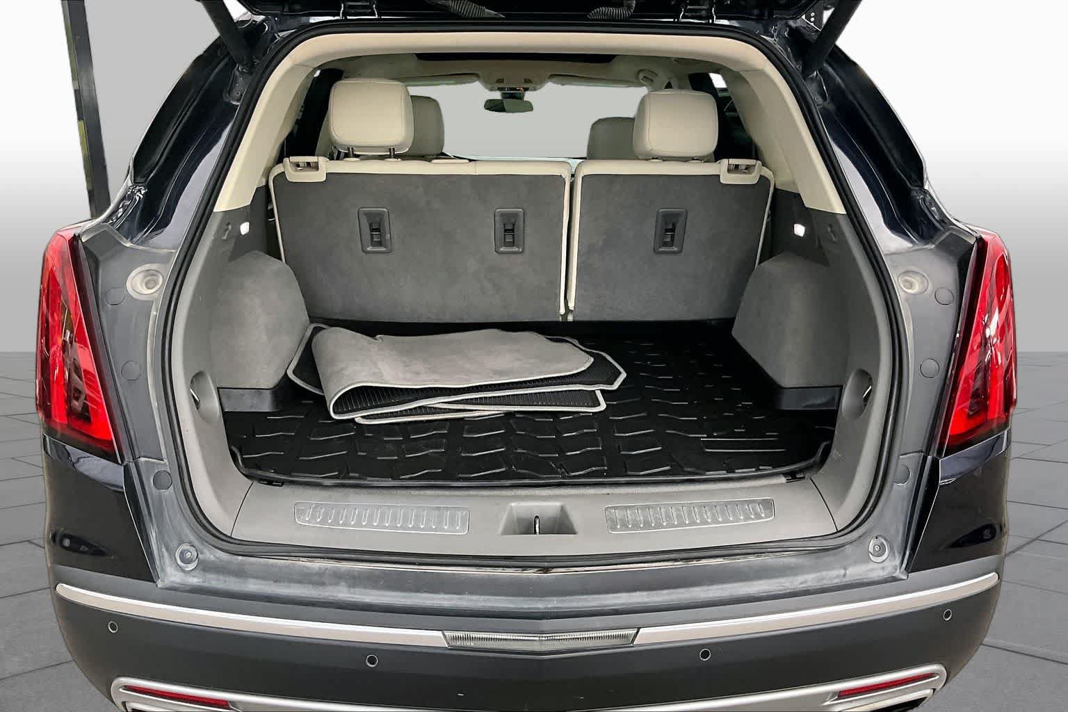 Used 2021 Cadillac XT5 Premium Luxury FWD image 37