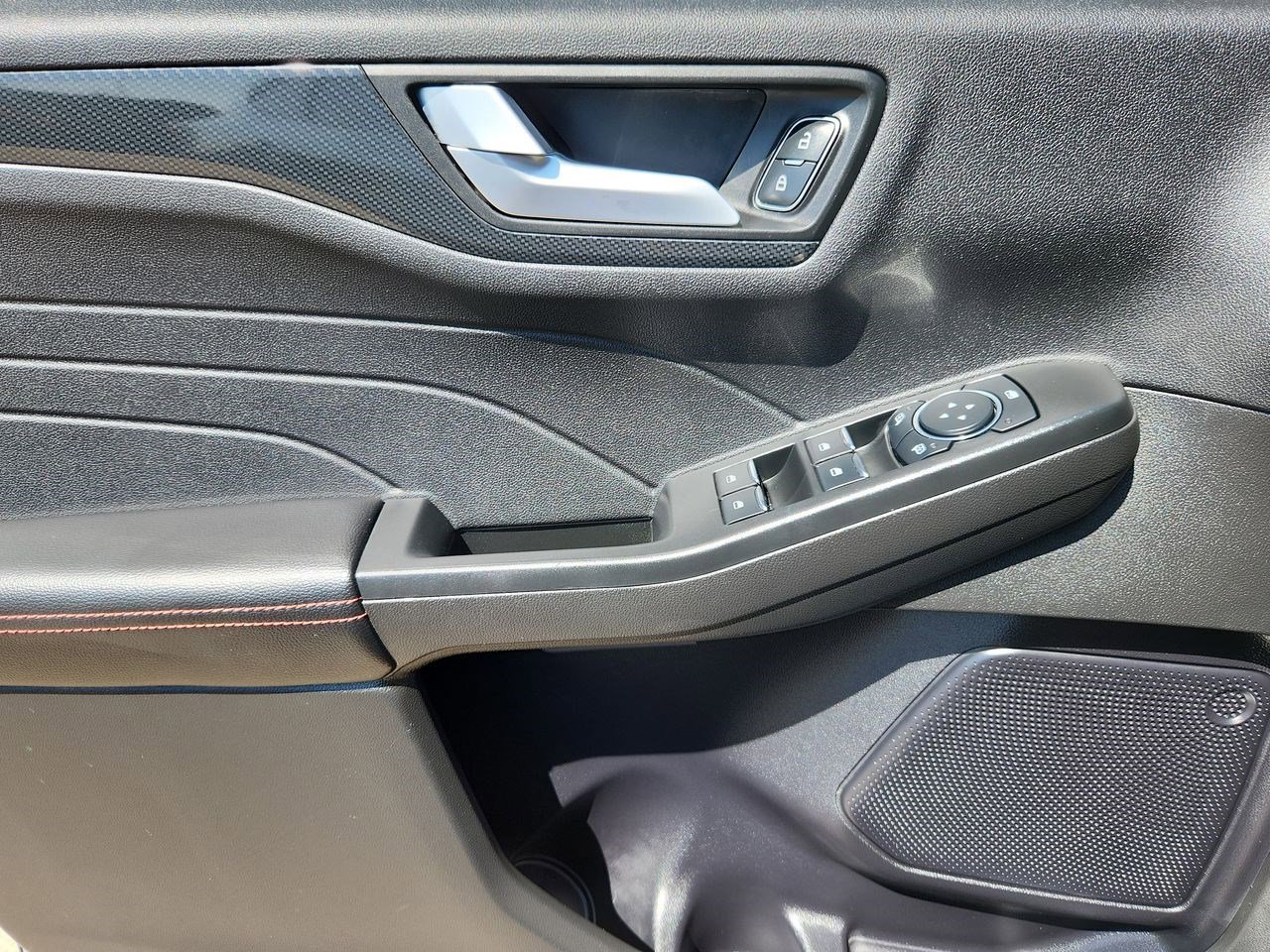 Used 2023 Ford Escape ST-Line w/ Tech Pack #1 image 29