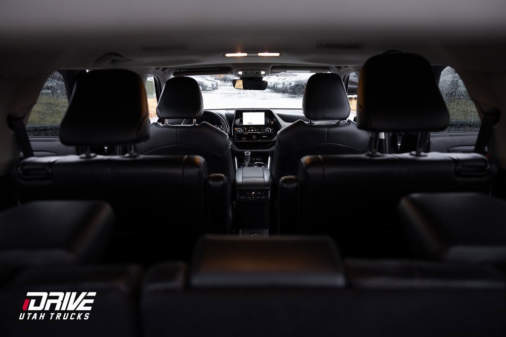 Used 2023 Toyota Highlander XLE image 23