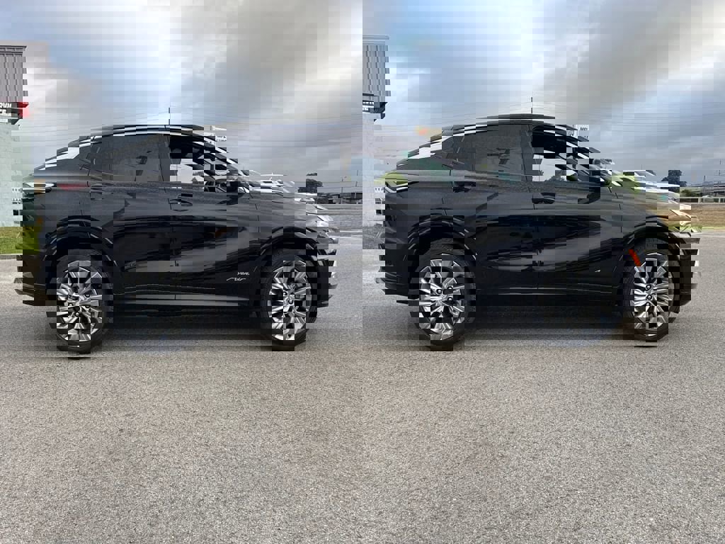 New 2026 Buick Envista Avenir image 7