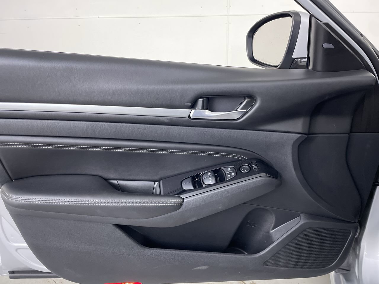 Used 2021 Nissan Altima 2.5 SL FWD image 10