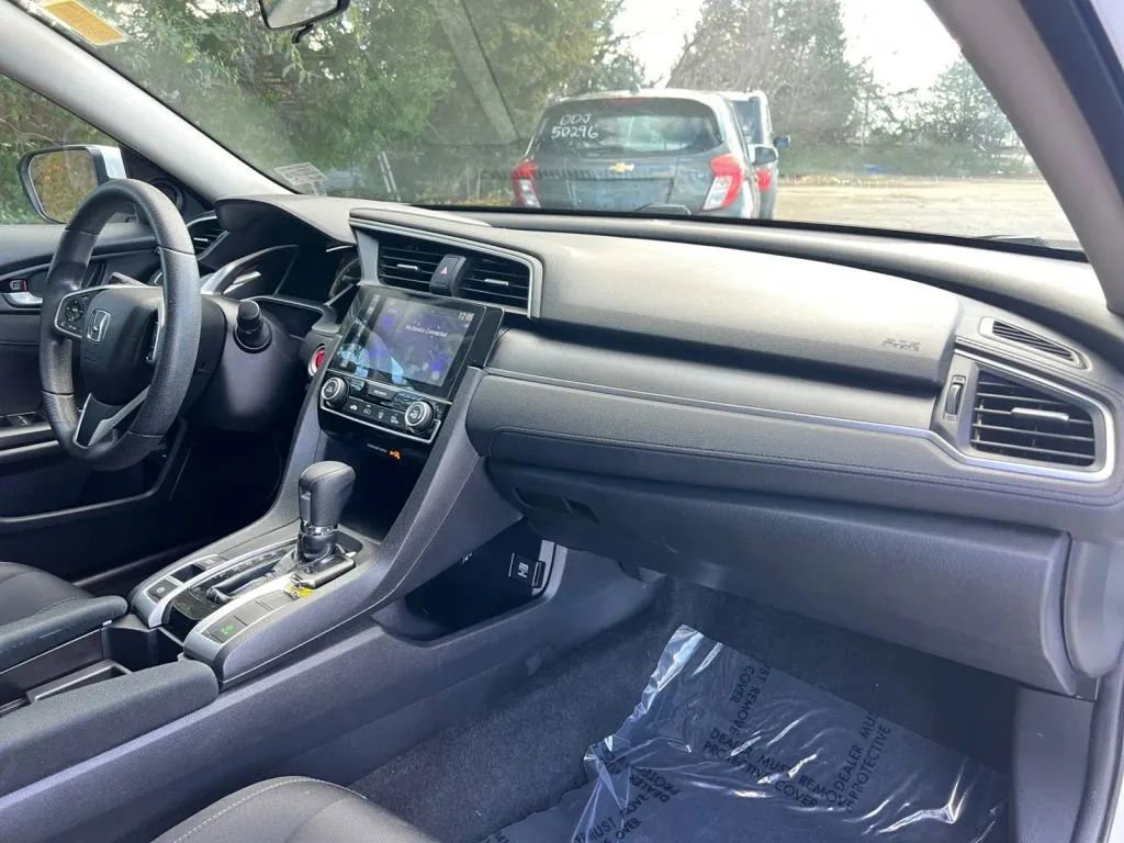 Used 2018 Honda Civic EX image 16