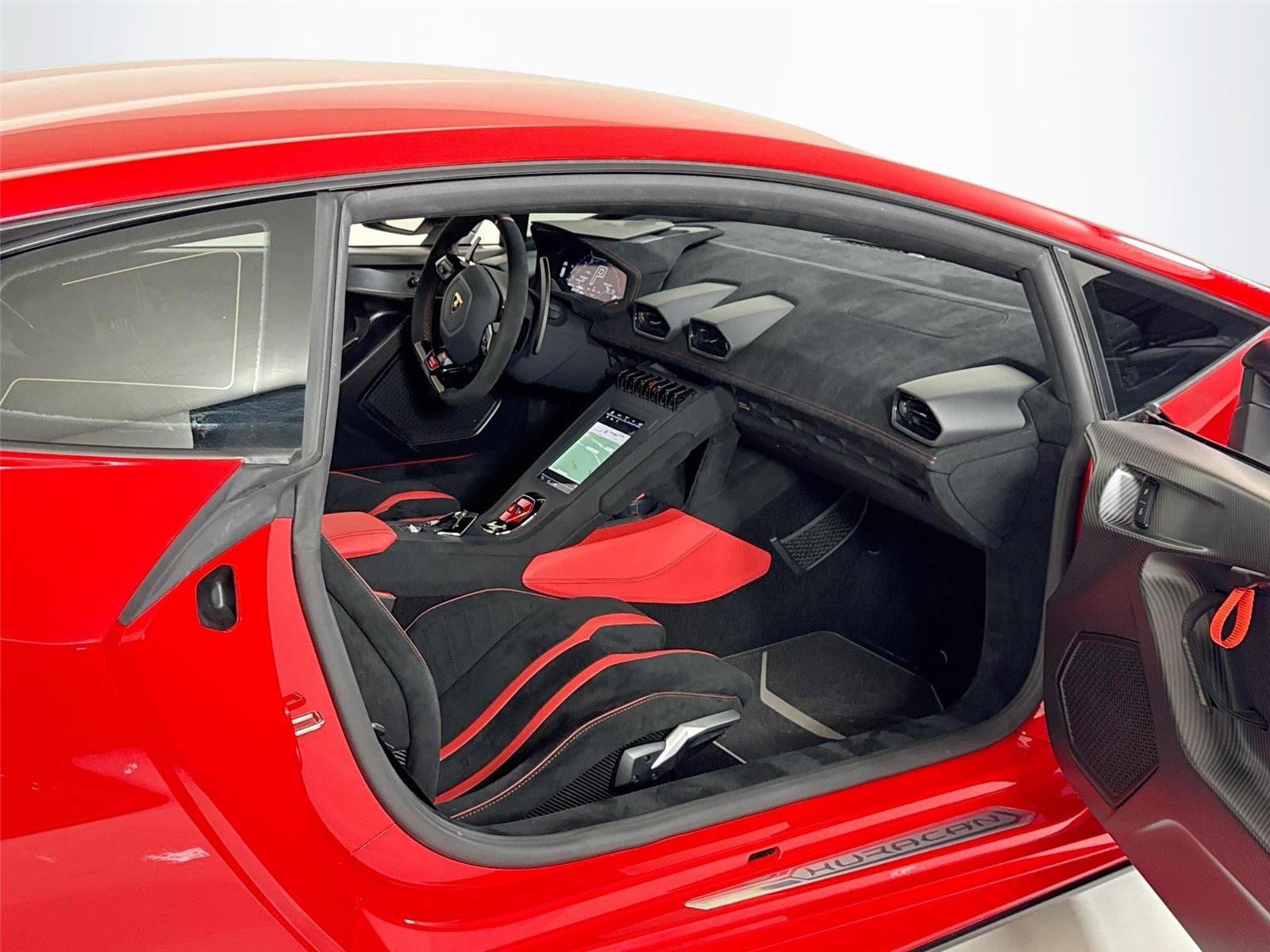 Used 2022 Lamborghini Huracan STO RWD image 29