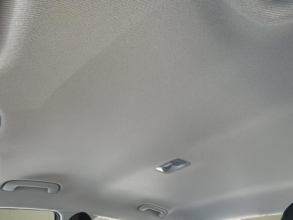 Certified 2025 Hyundai Elantra SE image 36