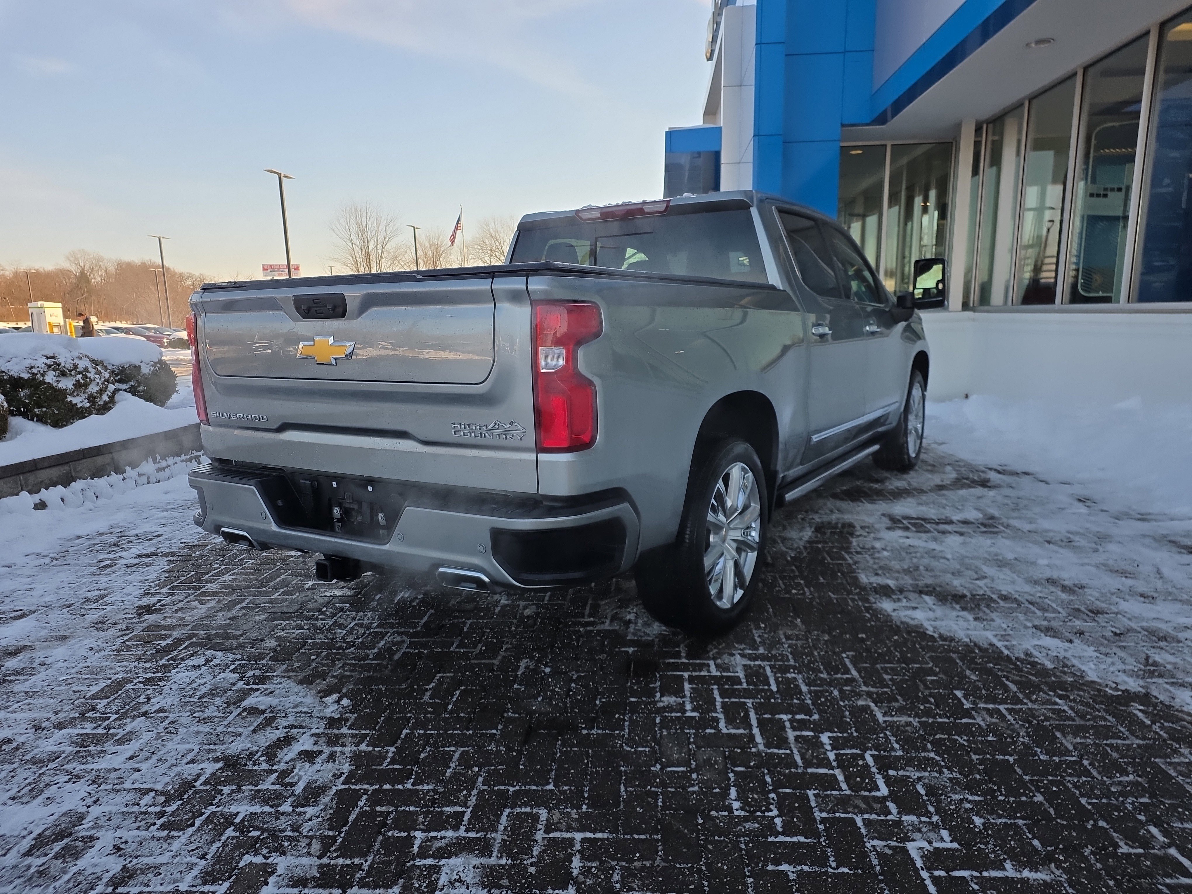 Used 2024 Chevrolet Silverado 1500 High Country w/ High Country Premium Package image 5
