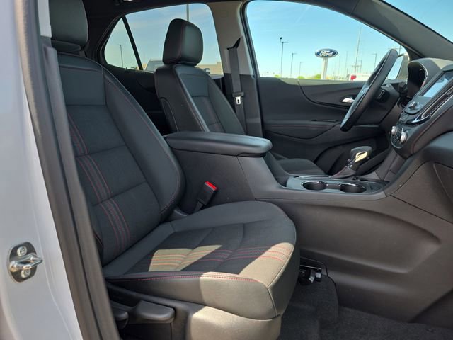 Used 2024 Chevrolet Equinox RS w/ LPO, Cargo Package image 15