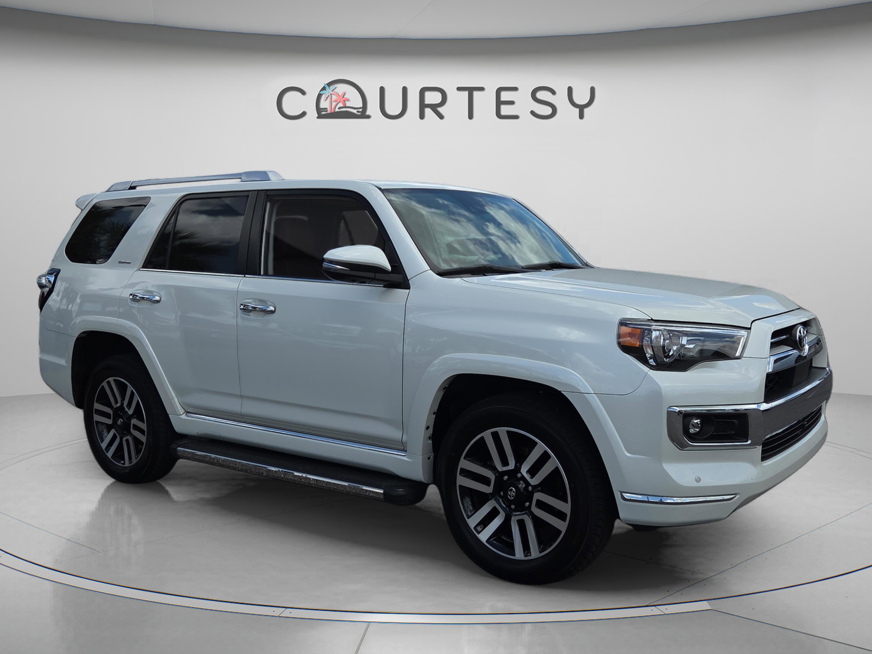 Certified 2022 Toyota 4Runner Limited AWD/4WD image 7