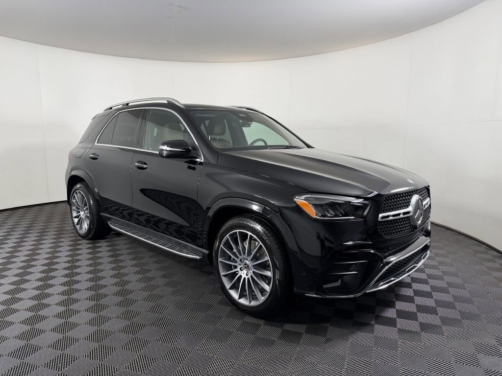Used 2025 Mercedes-Benz GLE 450e 4MATIC image 4