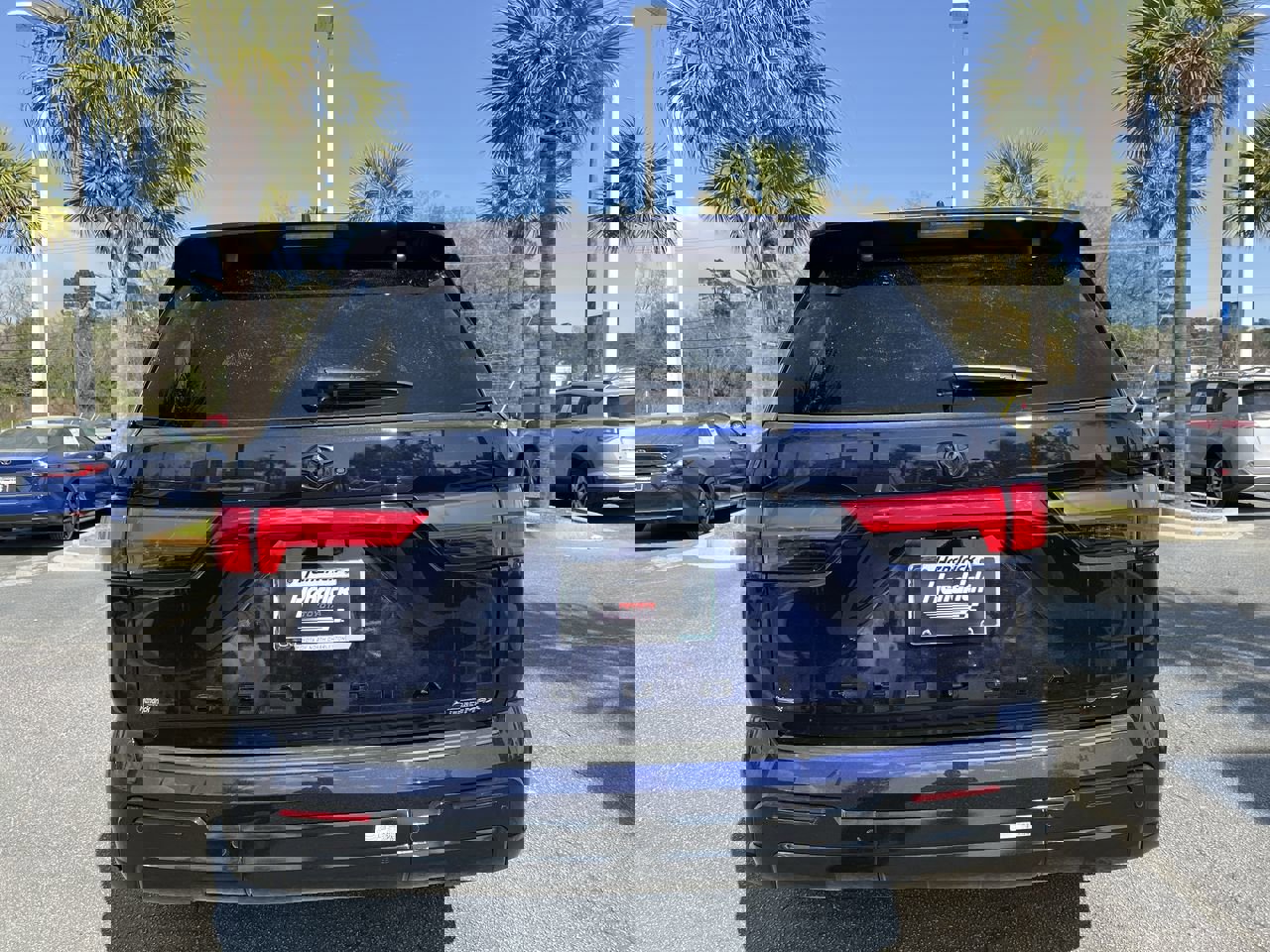 Used 2026 Toyota Sequoia Platinum image 9