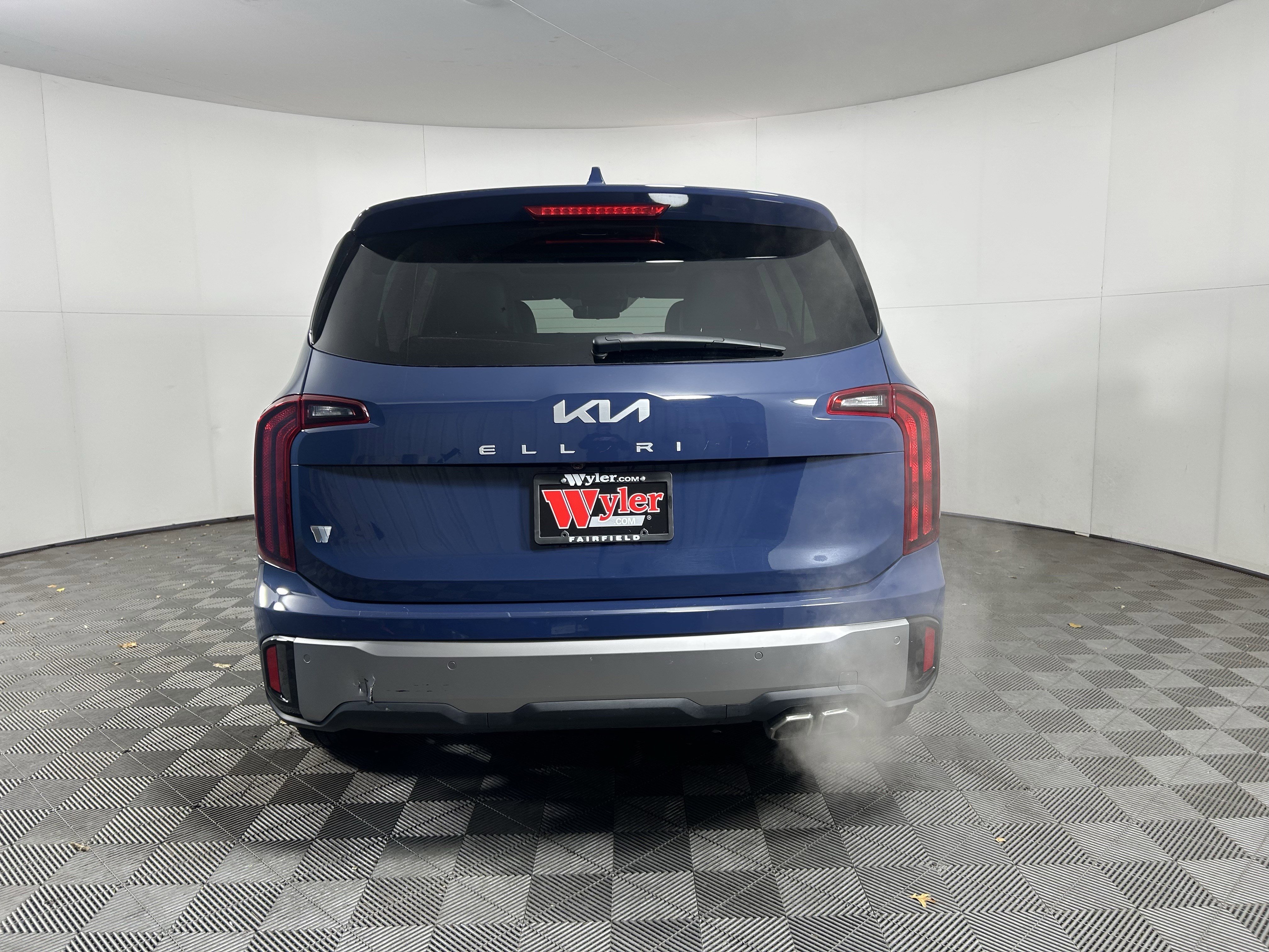 Certified 2025 Kia Telluride S image 18