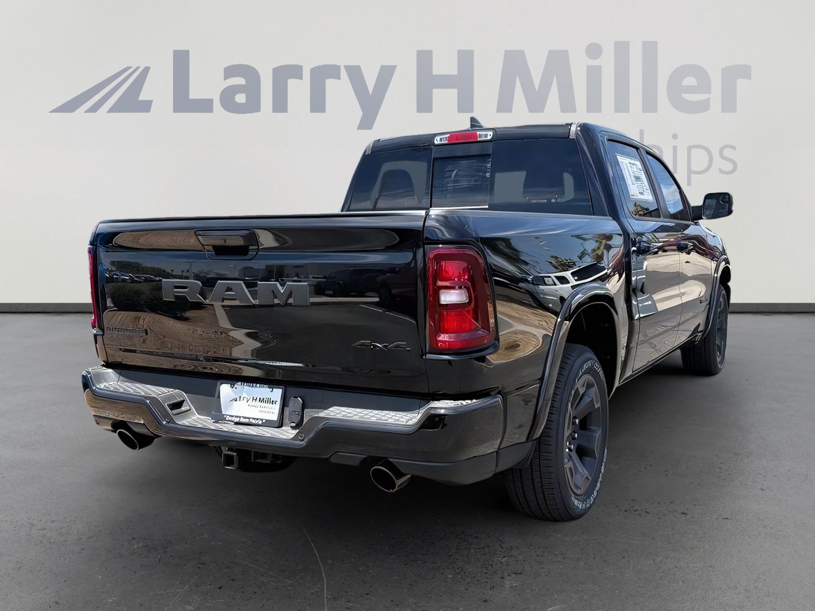 New 2026 RAM 1500 Big Horn AWD/4WD image 6