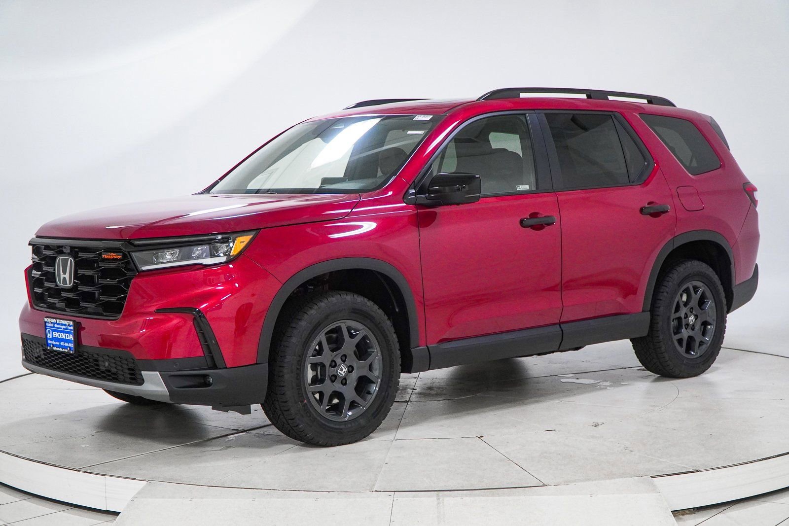 New 2025 Honda Pilot TrailSport image 3