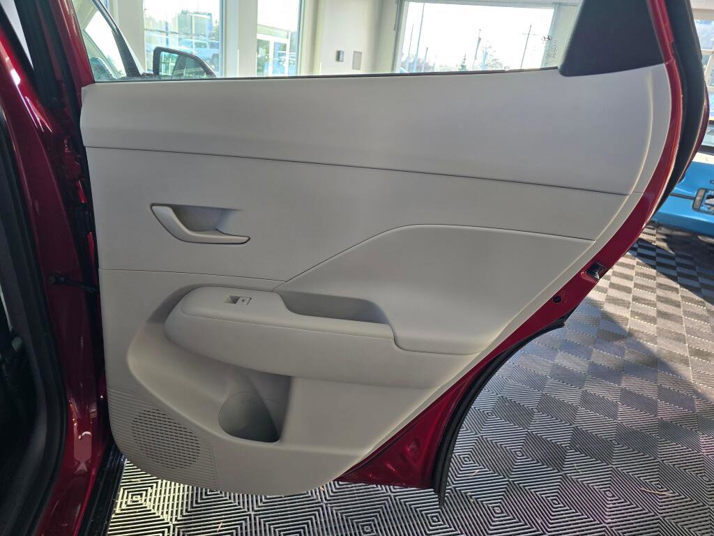 New 2026 Hyundai Kona SE AWD/4WD image 39