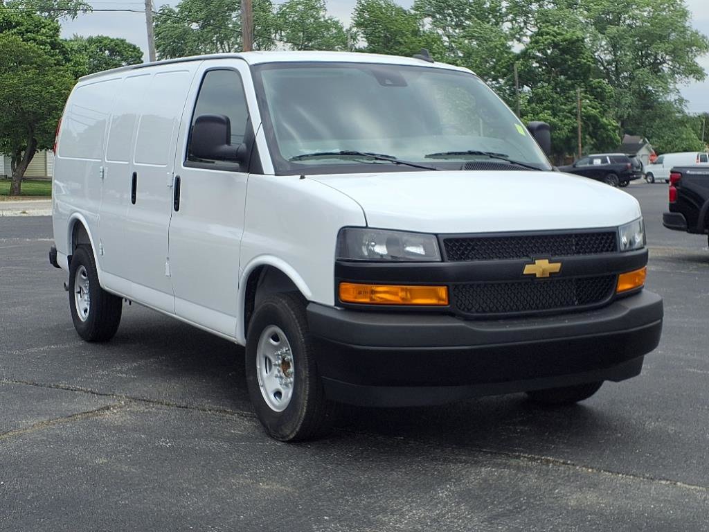 New 2025 Chevrolet Express 2500 w/ Driver Convenience Package image 6