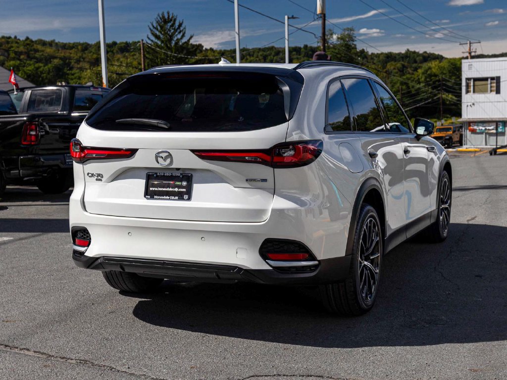 Used 2025 MAZDA CX-70 Plug-In Hybrid w/ Premium Plus AWD/4WD image 4
