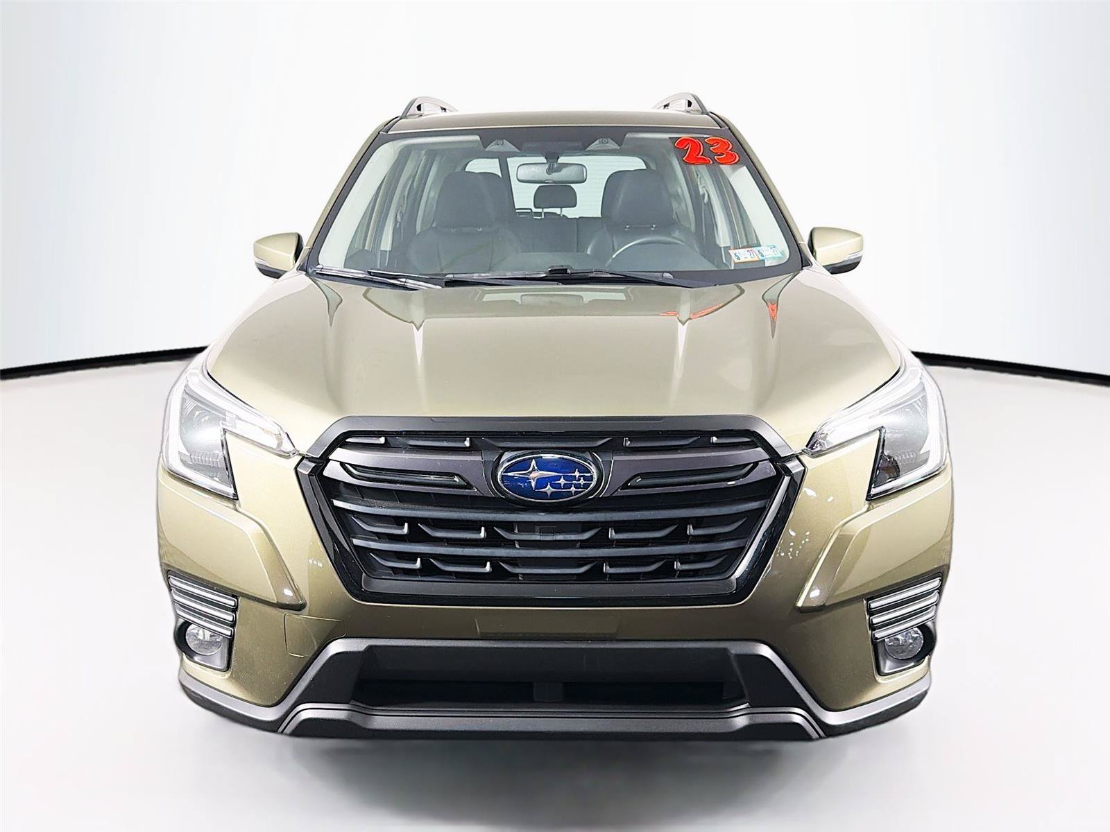 Used 2023 Subaru Forester Limited AWD/4WD image 6