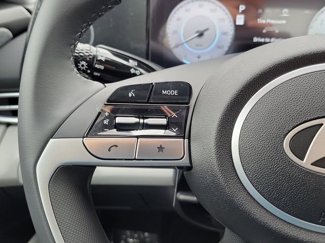 Used 2026 Hyundai Elantra Limited image 5