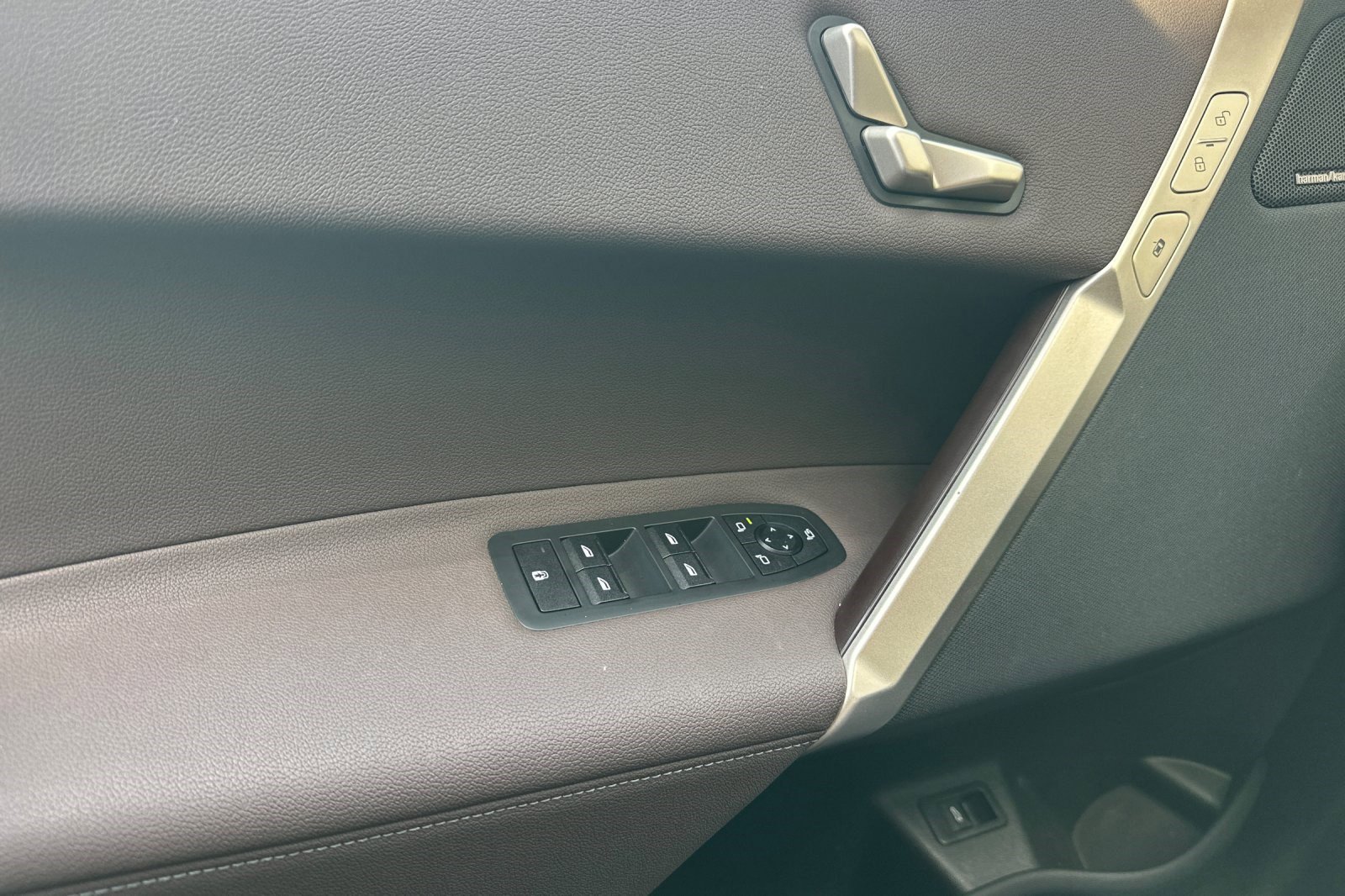 Certified 2024 BMW iX xDrive50 w/ Sport Package image 12