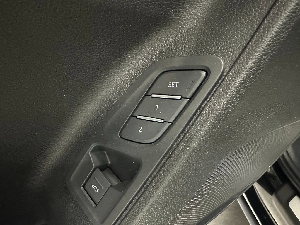 Used 2024 Audi Q3 2.0T Premium image 19