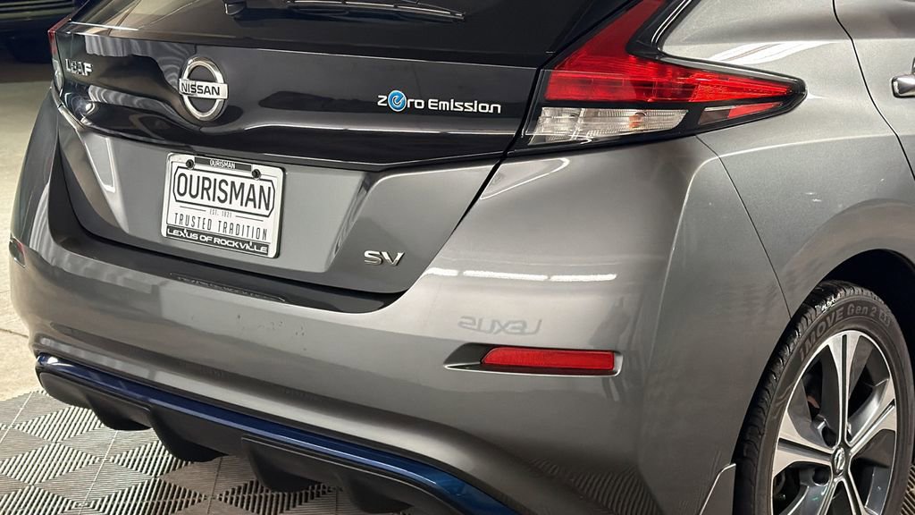Used 2018 Nissan Leaf SV w/ SV Technology Package image 8